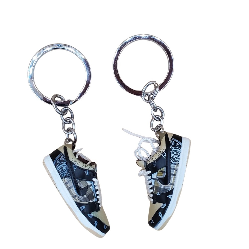 Nike SB Dunk Low Travis Scott Cactus Jack Keychain Set with box!